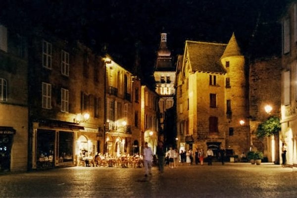 Découverte du luxe et de l'histoire : Sélection des meilleurs hôtels 4 étoiles à Sarlat-la-Canéda