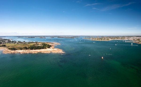 Séjour idéal en Bretagne : découvrez les meilleurs campings 3 étoiles du Morbihan